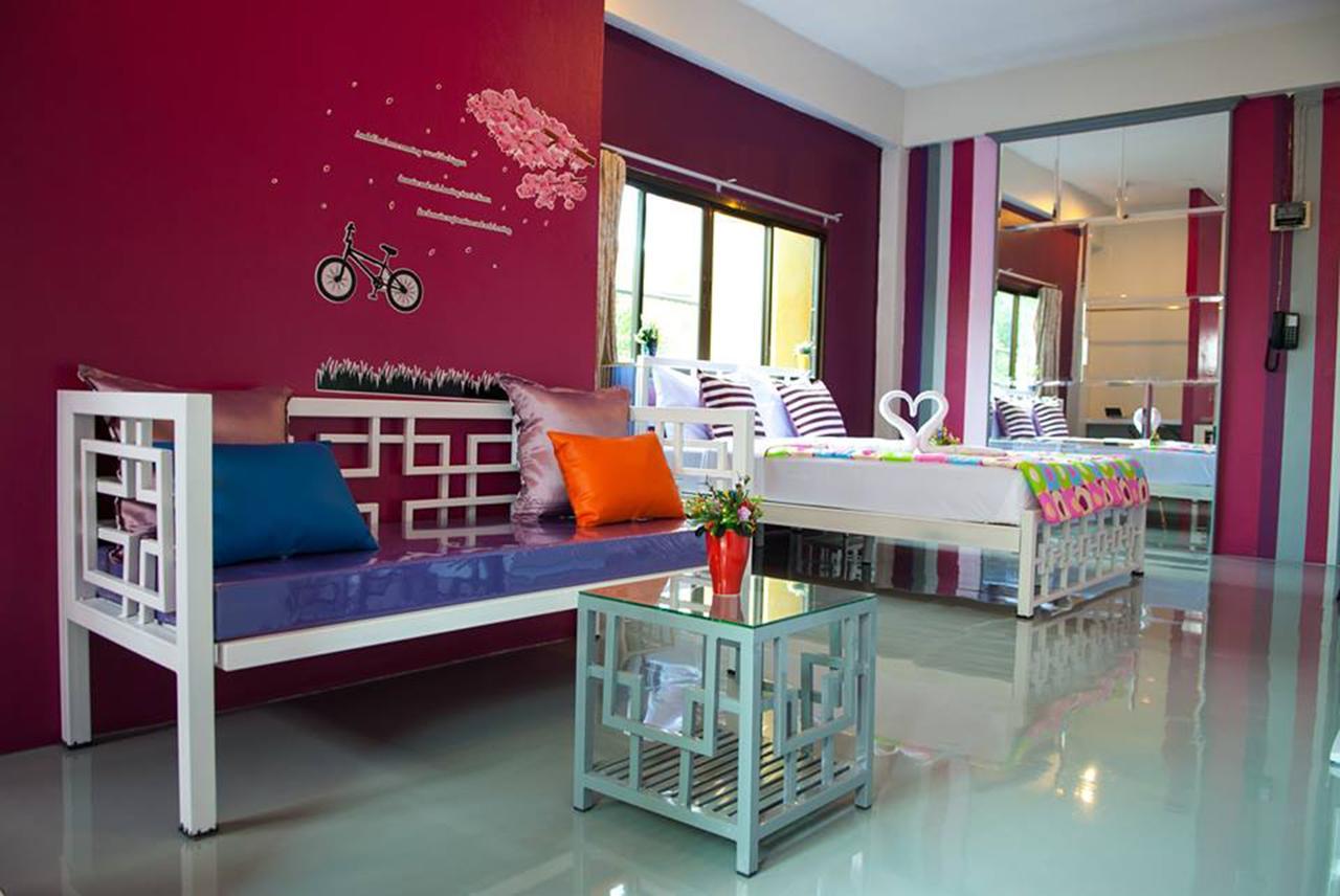 Albergue Buorana Chonburi Exterior foto