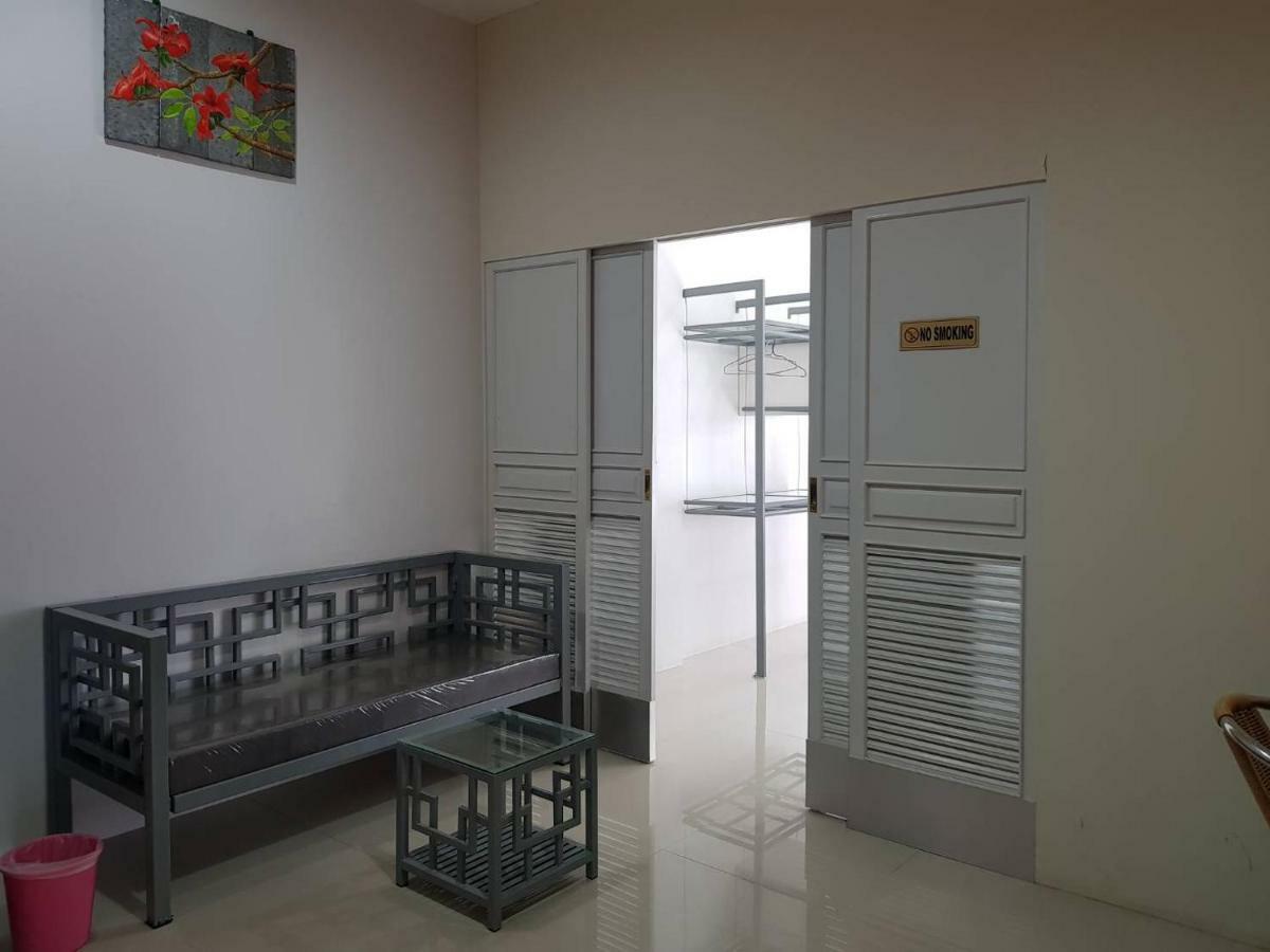 Albergue Buorana Chonburi Exterior foto