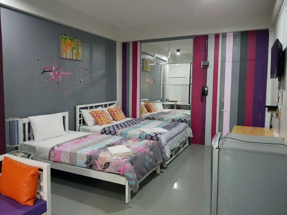 Albergue Buorana Chonburi Exterior foto