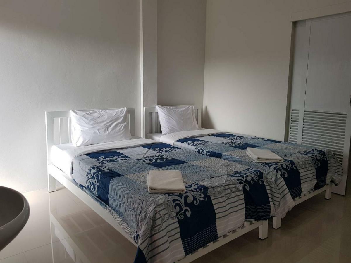 Albergue Buorana Chonburi Exterior foto